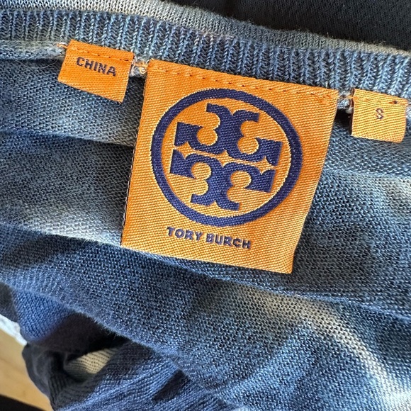 Tory Burch linen Blue tie-dye cardigan with 3/4 sleeves. Size small - Picture 2 of 7
